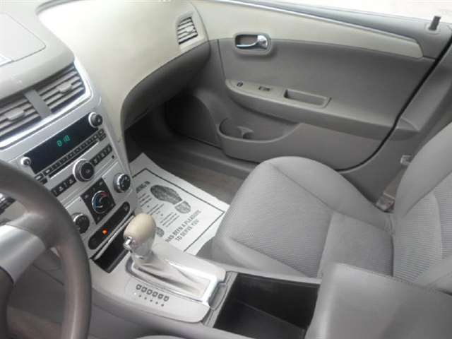 2008 Chevrolet Malibu LS 4DR Sedan